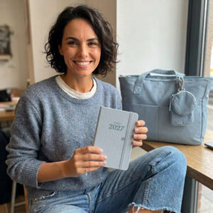 Agendas anuales Oxford. Agenda Endless con bolso a juego