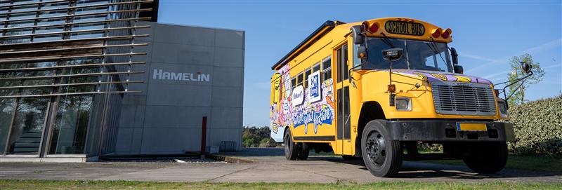 Schoolbus_banner_3840x1300px